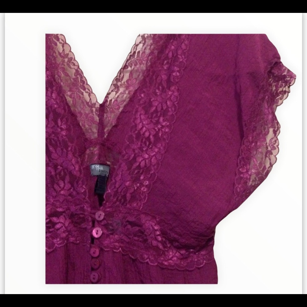 🔴Eggplant Lace Top - Picture 3 of 4